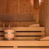 Gesund in der Sauna schwitzen © Hotel Bacher